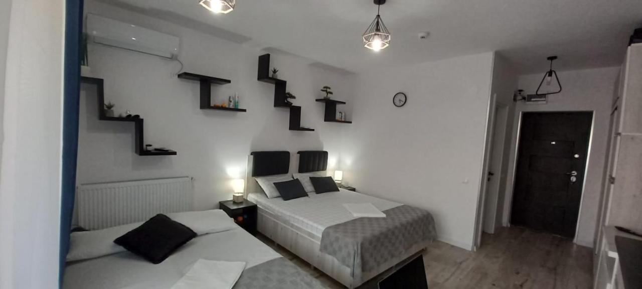 Garsoniera Saturn Apartment Exterior photo