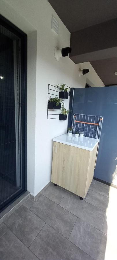 Garsoniera Saturn Apartment Exterior photo